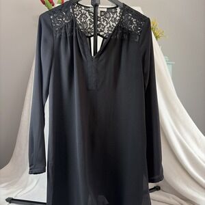 Daniel Rainn Tunic Small Black with Lace Accent on back and cutout Boho Sheer